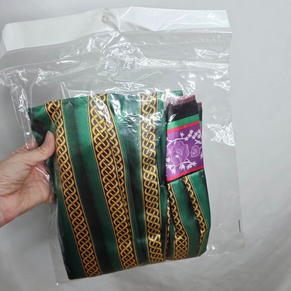 Alice Asian Look Deluxe Alice Through The Looking Glass Movie Disney Costume - Picture 8 of 9